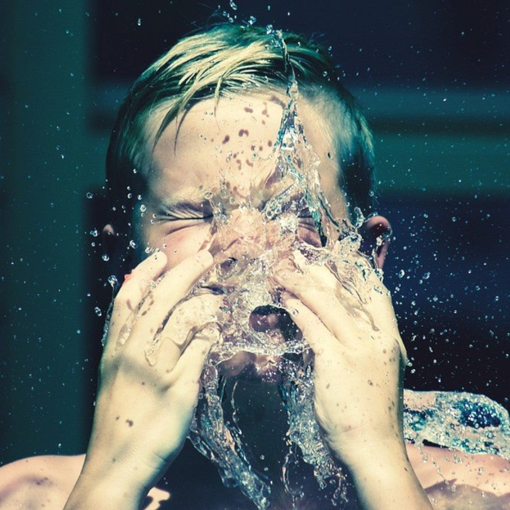 Schöne Haut beginnt bei der Reinigung – warum Wasser allein nicht reicht