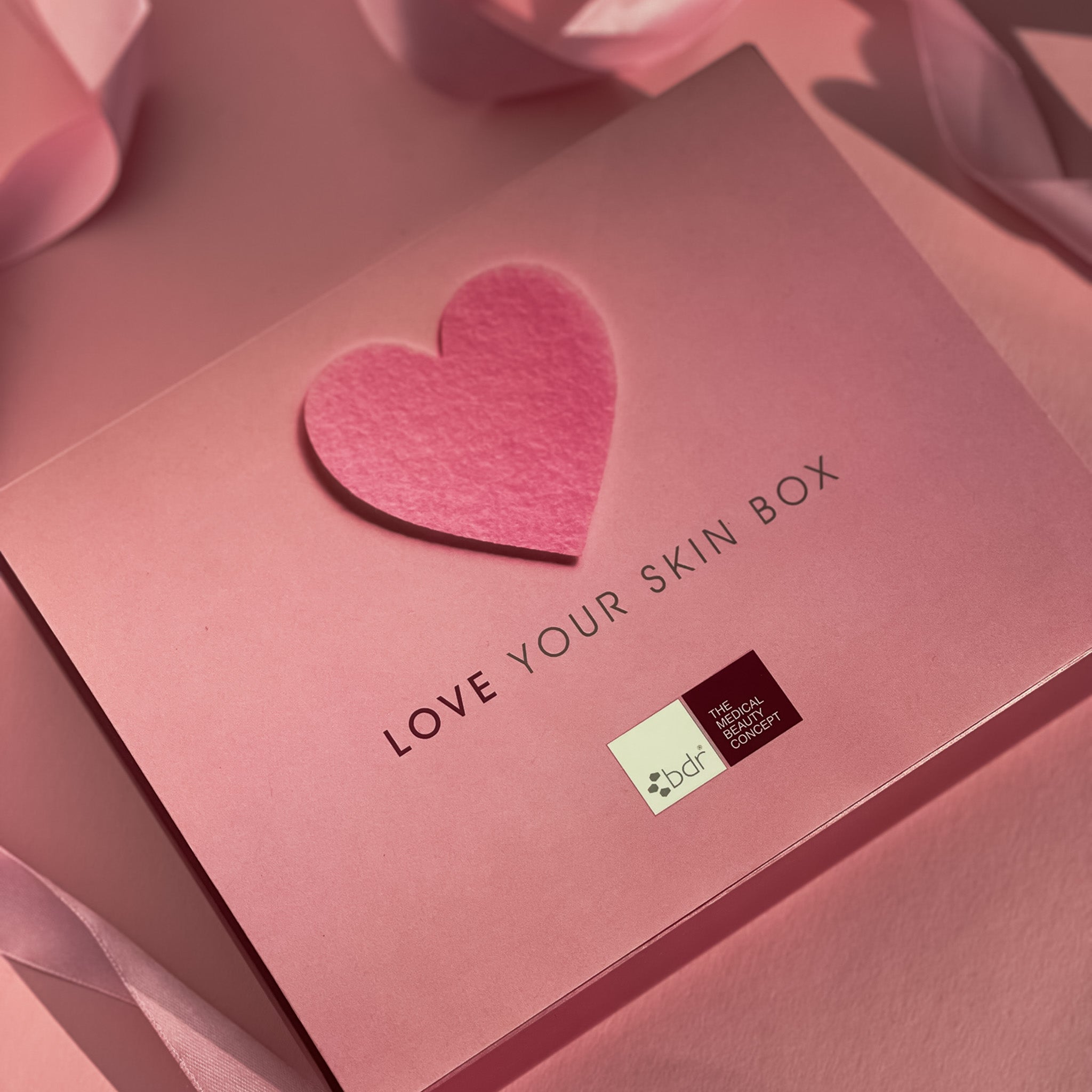 BDR MEDICAL BEAUTY Love your Skin Box PH – das perfekte Duo für anspruchsvolle Haut mit Tendenz zu Glanz und Unreinheiten., 45ml, Box