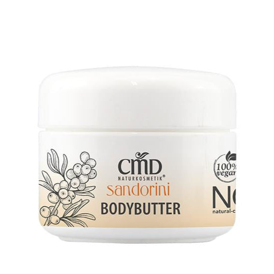 CMD NATURKOSMETIK Sandorini Bodybutter – zu 100% aus pflanzlichen Ölen und Wachsen und beinhaltet keine Emulgatoren oder Wasser. Sie lässt sich leicht verteilen und pflegt trockene oder anspruchsvolle Haut intensiv und macht sie geschmeidig., 4,5gr.