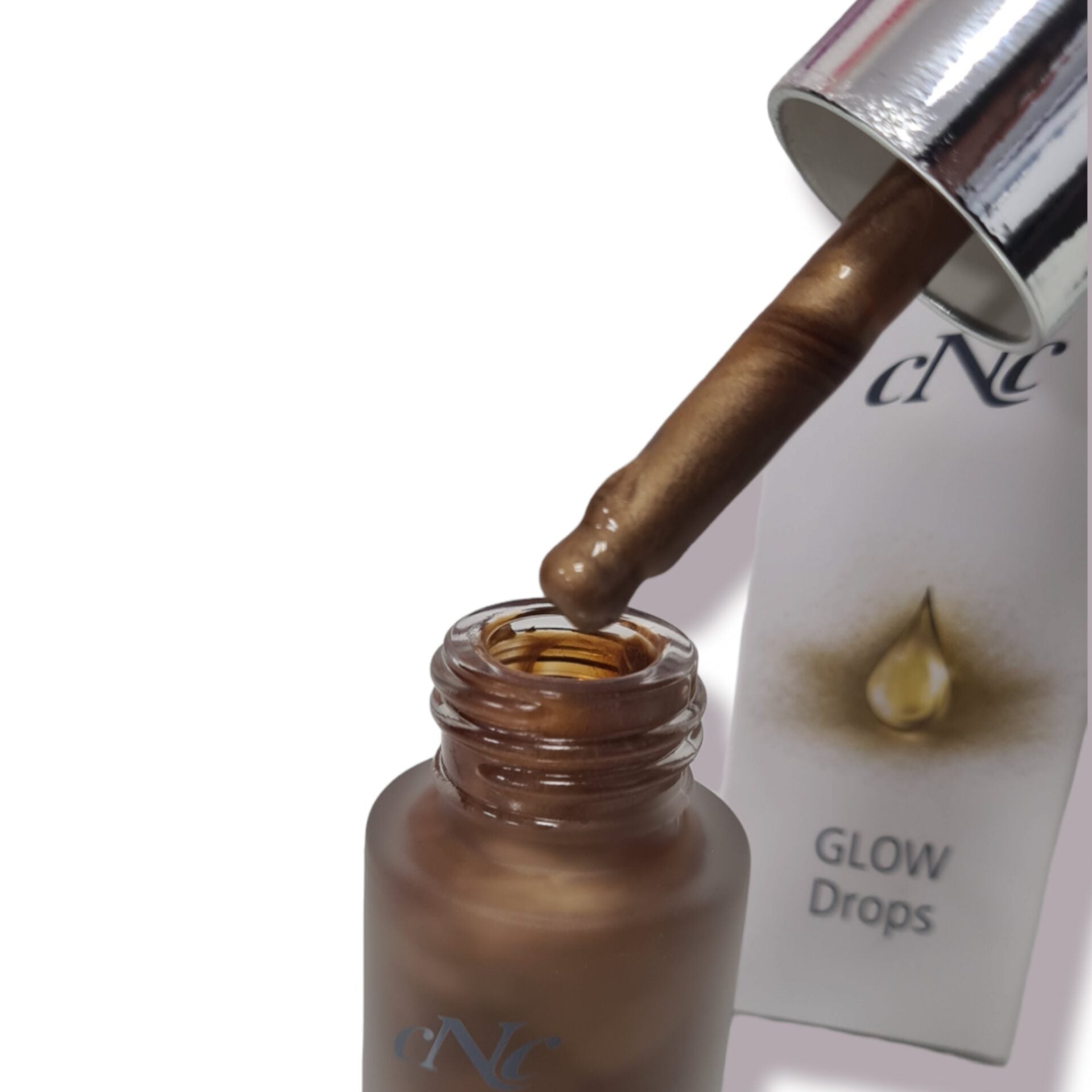 CNC Glow Drops – ganz einfach in Deine gewohnte Pflege gemischt verleihen sie Deiner Haut einen gesunden und seidigen Glanz, 15ml, geöffnete Flasche