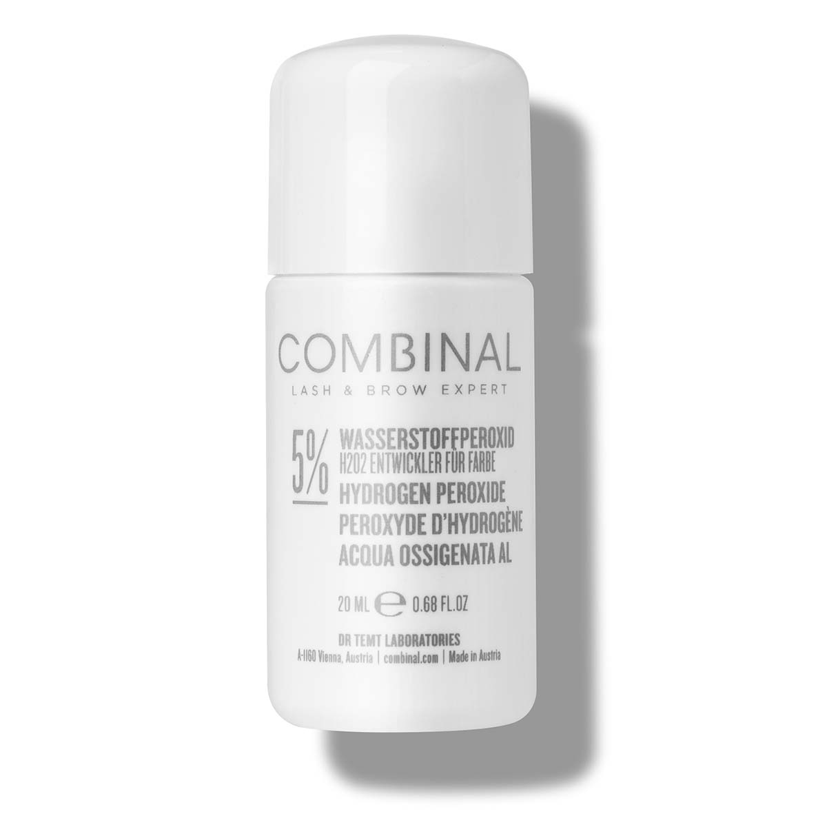 COMBINAL Entwickler 5% – ist 5 %ig, damit beim Vermischen mit der Wimpernfarbe die richtige Konsistenz gegeben ist, um ein unnötiges Eindringen in die Augen zu vermeiden., 20ml