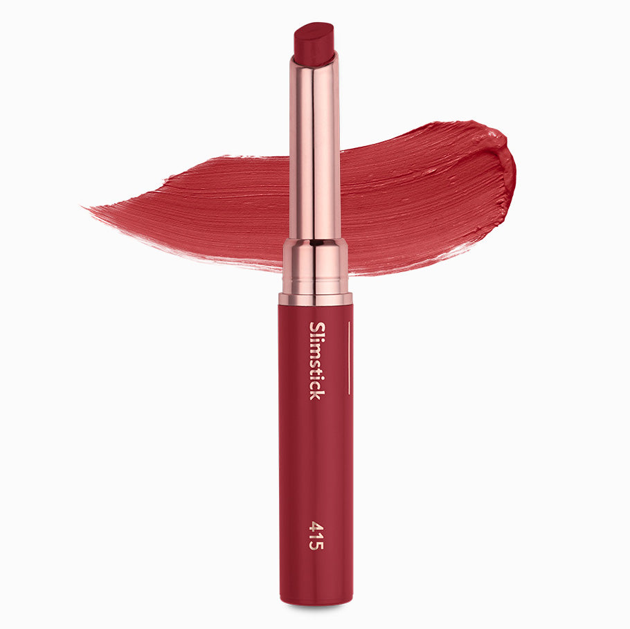 COSART Slimstick - 415 Rubin glänzend – Die cremige Textur hinterlässt ein angenehm weiches und gepflegtes Gefühl auf den Lippen., 2gr., Farbbeispiel