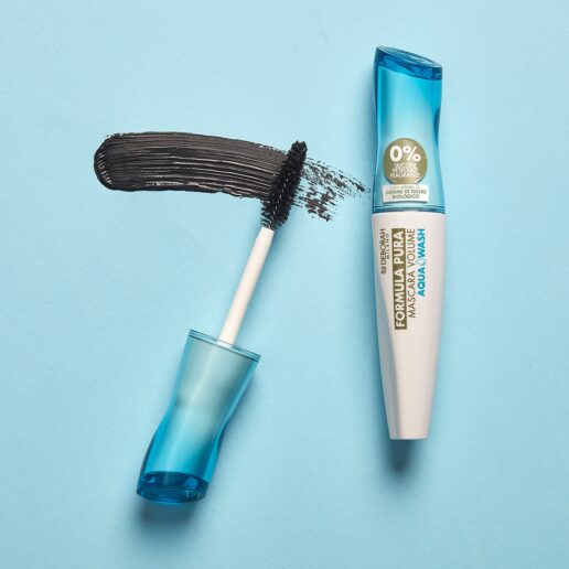 DEBORAH MILANO Formula Pura Aqua Wash Mascara – verleiht den Wimpern ein schwereloses, lang anhaltendes Volumen und einen dramatischen Schwung., 12ml, Textur