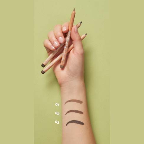 DEBORAH MILANO Formula Pura Eyebrow Pencil Farbauswahl – ist das ideale Produkt für alle, die ein natürliches und dennoch eindrucksvolles Ergebnis bei der Akzentuierung ihrer Augenbrauen wünschen. , 1St.