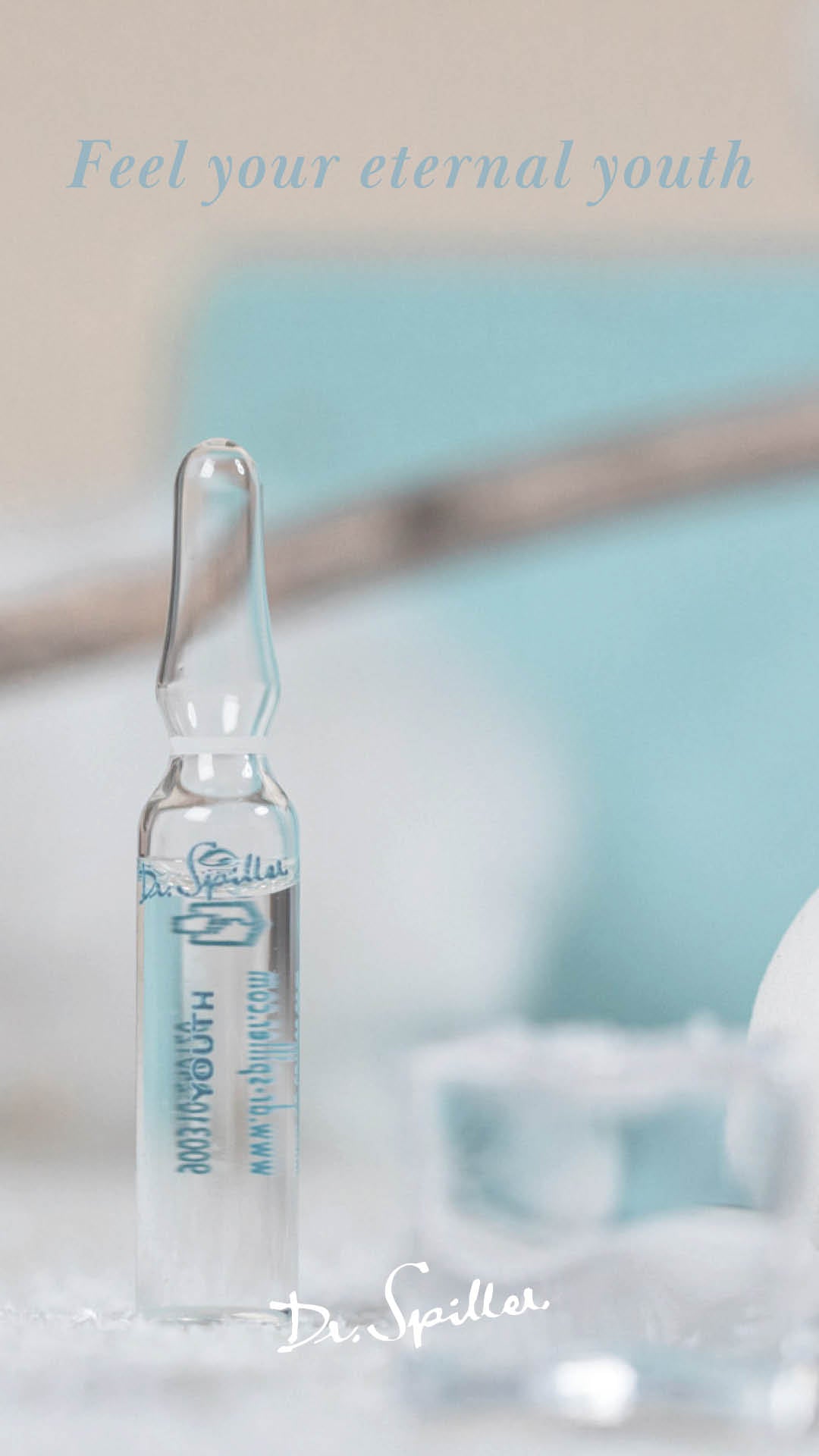 DR SPILLER Frozen Lake - YOUTH The Lifting Ampoule – 2ml, Einzelampulle vor blauem Hintergrund