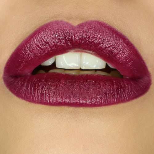 GRIMAS Lipstick PURE matt aubergine 5-7, 3,5g, Farbe auf Lippen