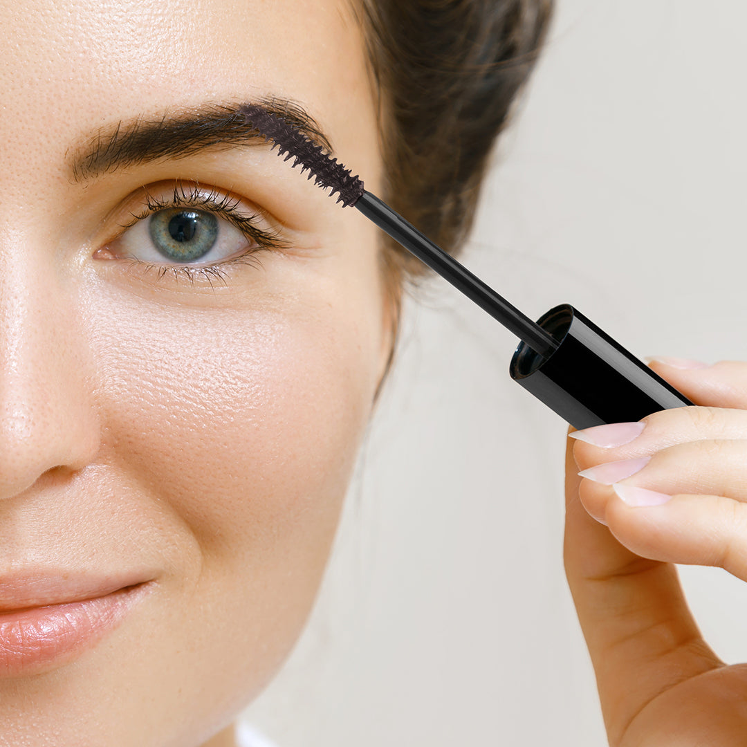 JEAN D'ARCEL eye brow gel – 02 light, 1stk, Frau wenden Augenbrauengel an