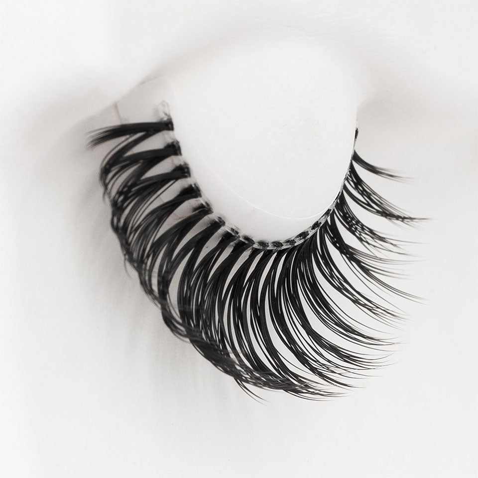 KRYOLAN Full Effect Lash – Volumen Wimpern mit transparentem Band, 1Paar, Wimpernband Seitenansicht