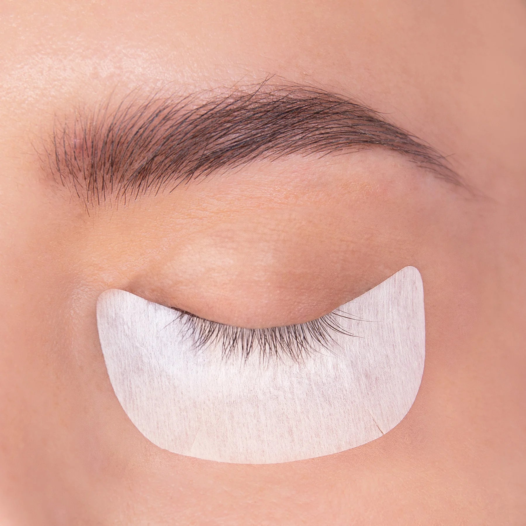 MISS LASHES Hydro-Gel Augenpads – Typ 3, 10Stk, Augenpad angewendet unter Auge