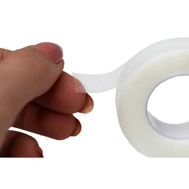 MISS LASHES Kosmetisches Klebeband – 900x1,25cm, Hand zieht Klebeband ab