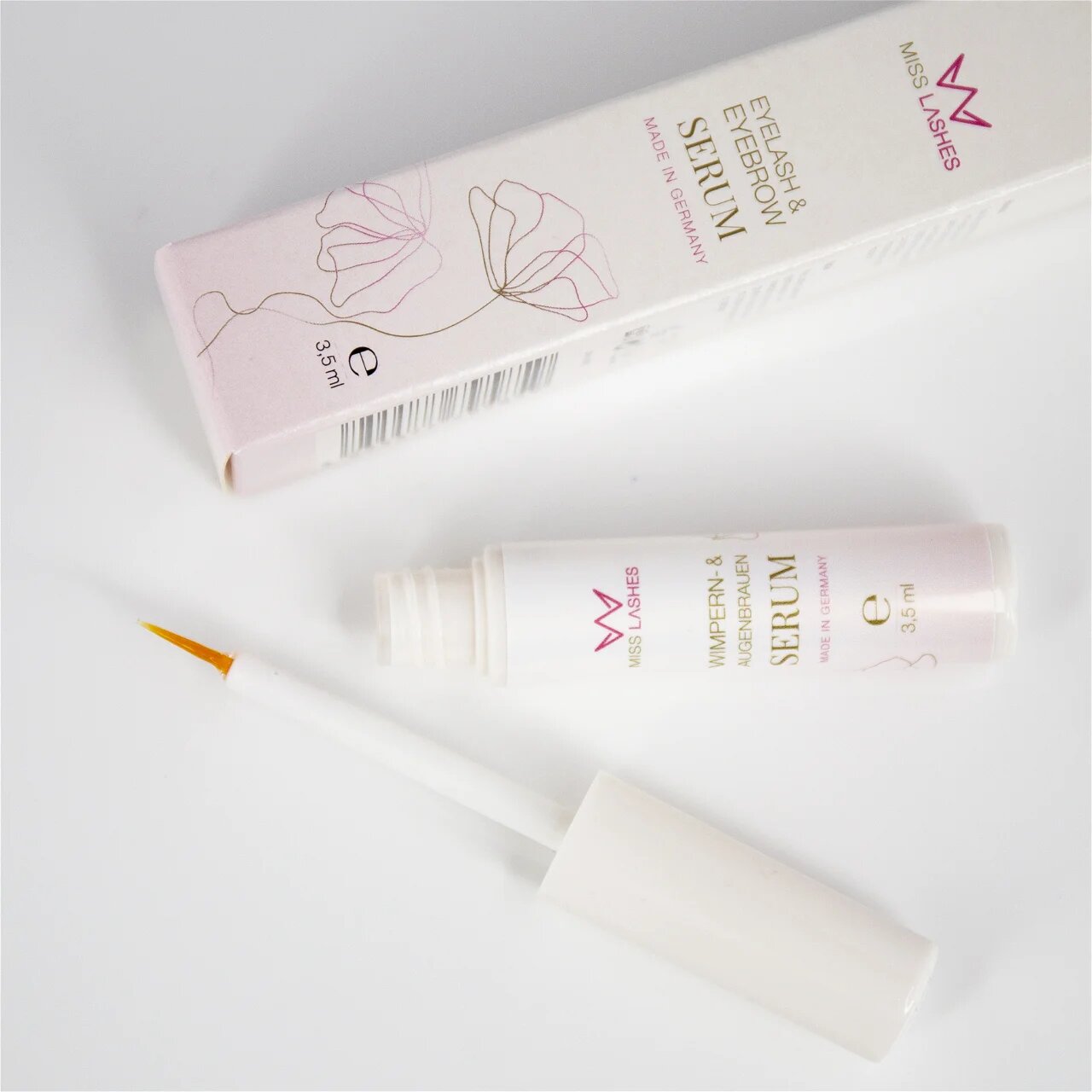 MISS LASHES Wimpern- & Augenbrauenserum – 3,5ml, Spender Applikatorpinsel und Umkarton