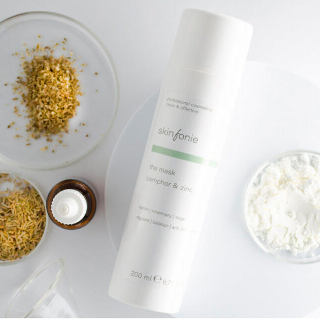 SKINFONIE the mask camphor & zinc – Crememaske für unreine Haut, 200ml, Spender mit Zinkpulver und getrocknetem Kampfer