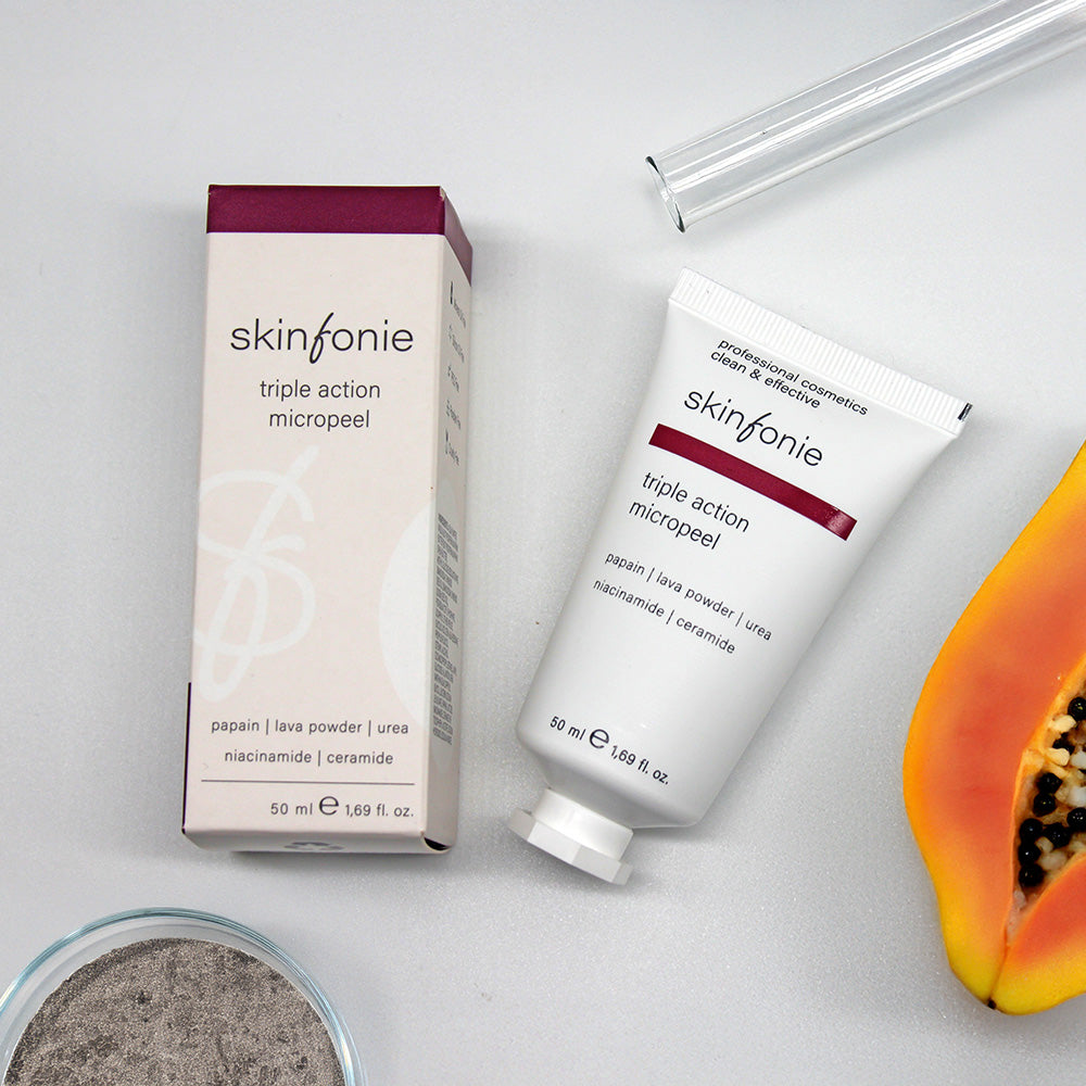 SKINFONIE triple action micropeel – 3-fach-Peeling mit Enzymen, Vulkanerde & AHA, 50ml, Tube und Umkarton