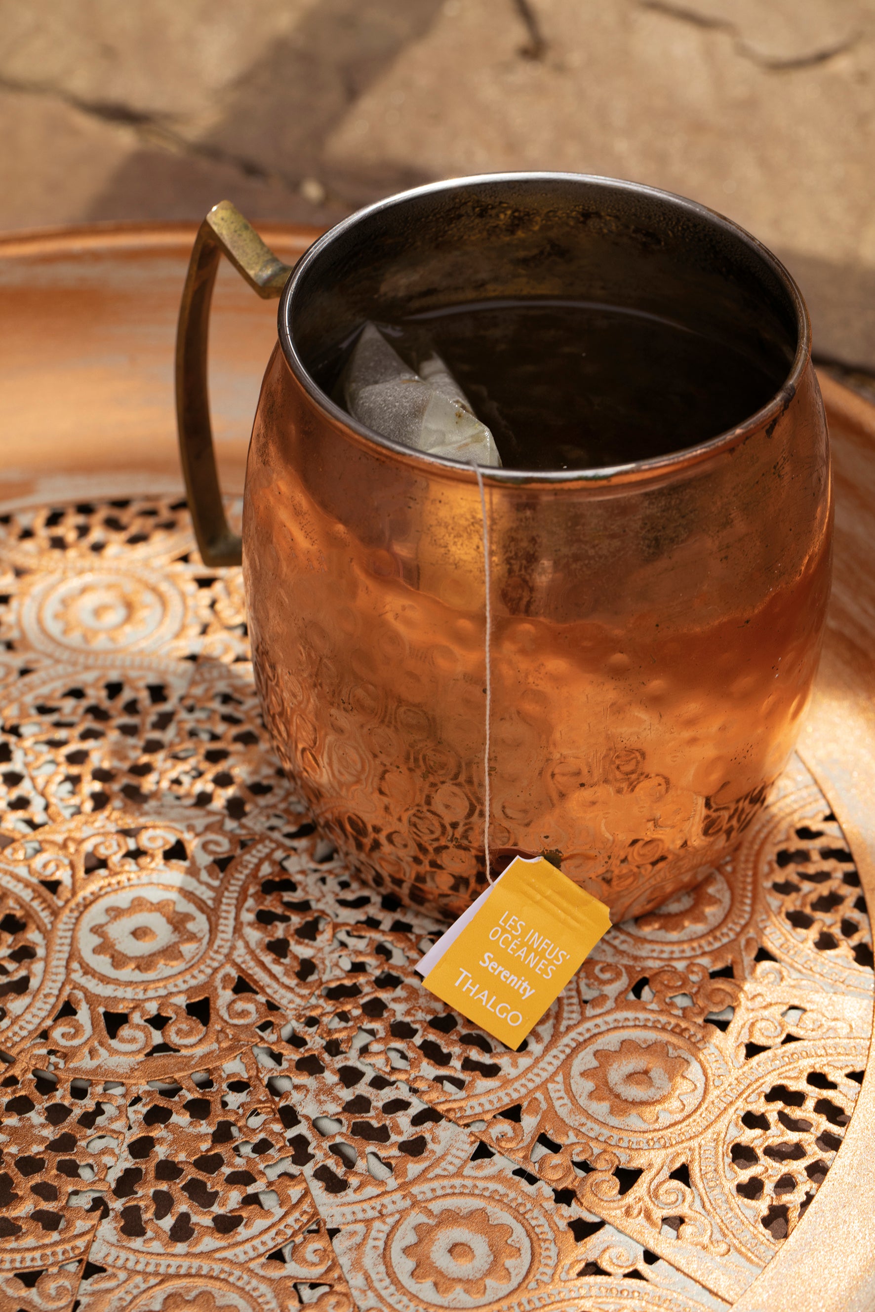 THALGO Les Infus'Océanes - Kräuter-Tee Beruhigung – 1,2g, Teebeutel in Teekanne