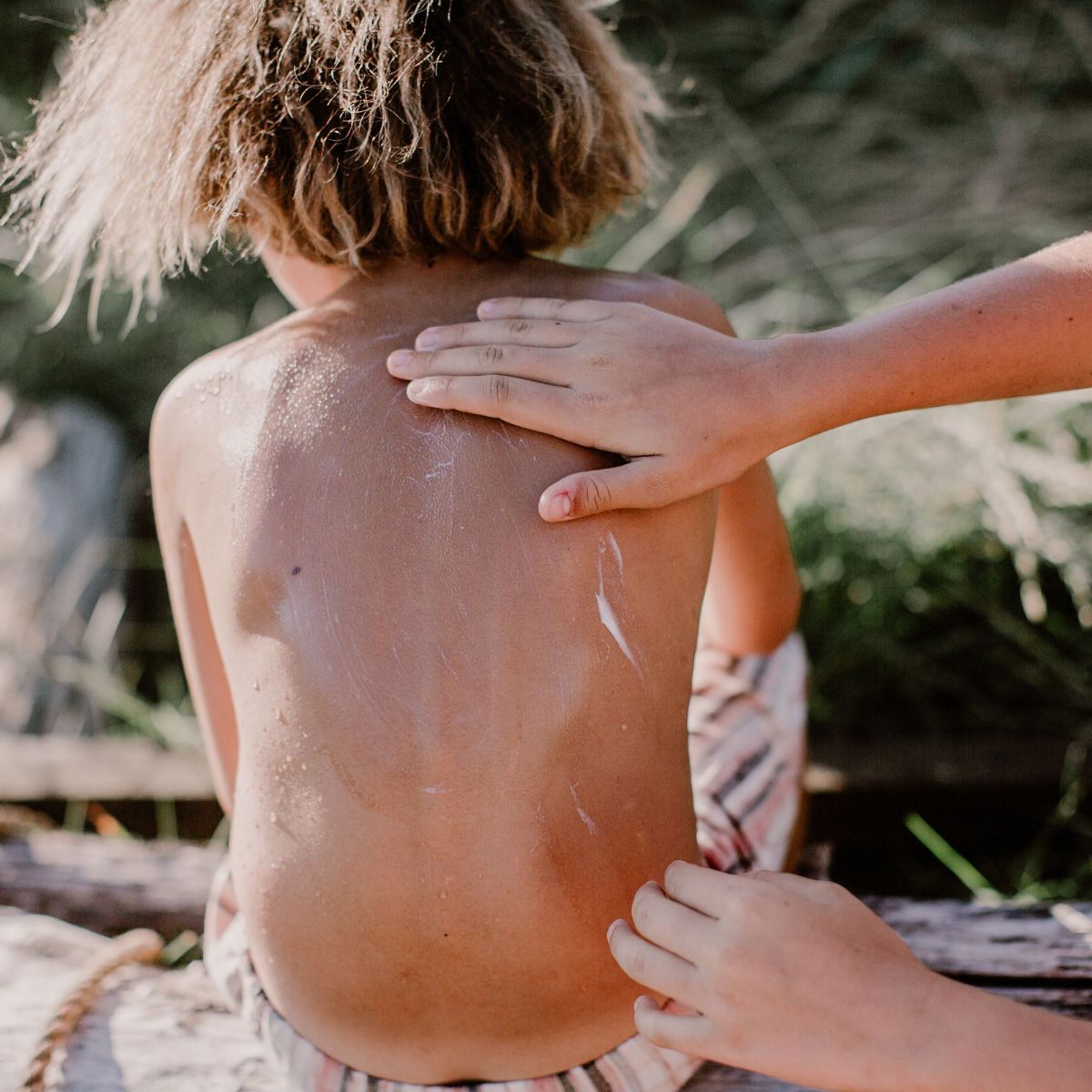 TOOFRUIT So Solaire Sonnenschutzcreme – LSF50+, 100ml, Hand cremt Kinderrücken ein