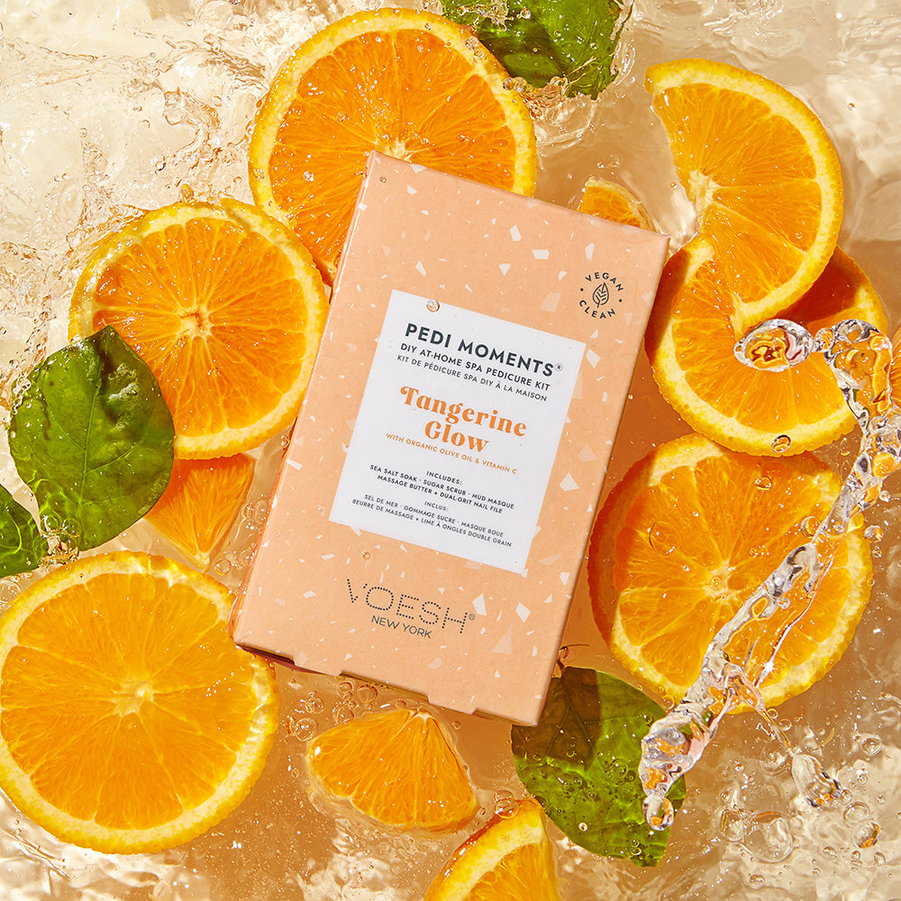 VOESH Pedi Moments - Tangerine Glow – 1Stk, Umkarton in Wasser mit Orangenscheiben