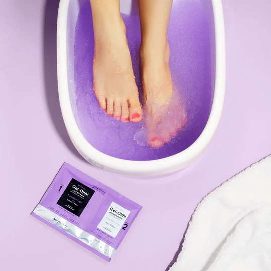 AVRYBEAUTY Gel-Ohh! Jelly Spa Bath - Lavender Sage – Lavender Sage Entspannendes Jelly-Fußbad mit Lavendel &amp; Salbei – für Ruhe, Ausgleich und glatte Haut, 100gr., Fussbad
