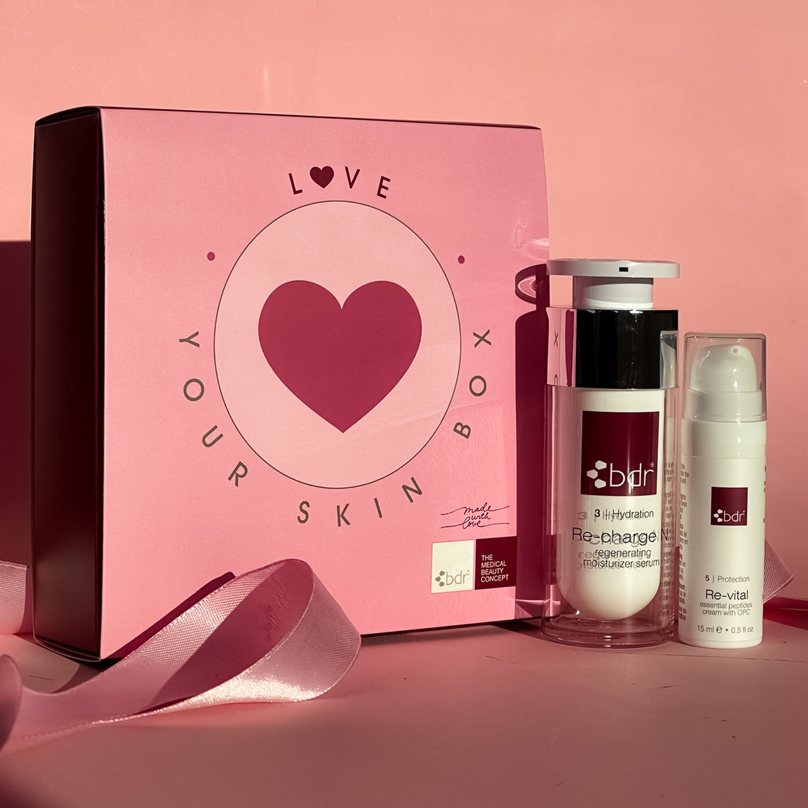 BDR MEDICAL BEAUTY Valentine Box – Dieses Set ist die ideale Wahl, um die Haut mit intensiver Feuchtigkeit zu verwöhnen und ihr ein frisches, strahlendes Aussehen zu verleihen., 45ml, Box und Produkte