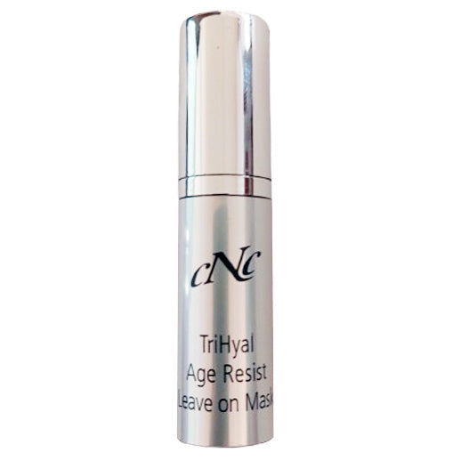 CNC TriHyal Age Resist Leave on Mask – Maske und Nachtpflege in Einem. Hyaluronsäure kann Trockenheitsfältchen sichtbar aufpolstern und versorgt die Haut intensiv mit Feuchtigkeit., 5ml