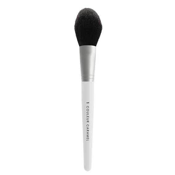 COULEUR CARAMEL Puder Pinsel Nr. 1 – eignet sich mit seinem weichen, sanften Nylon-Haar und dem kuppelförmigen Pinselkopf für alle Puder-Texturen., 1St.