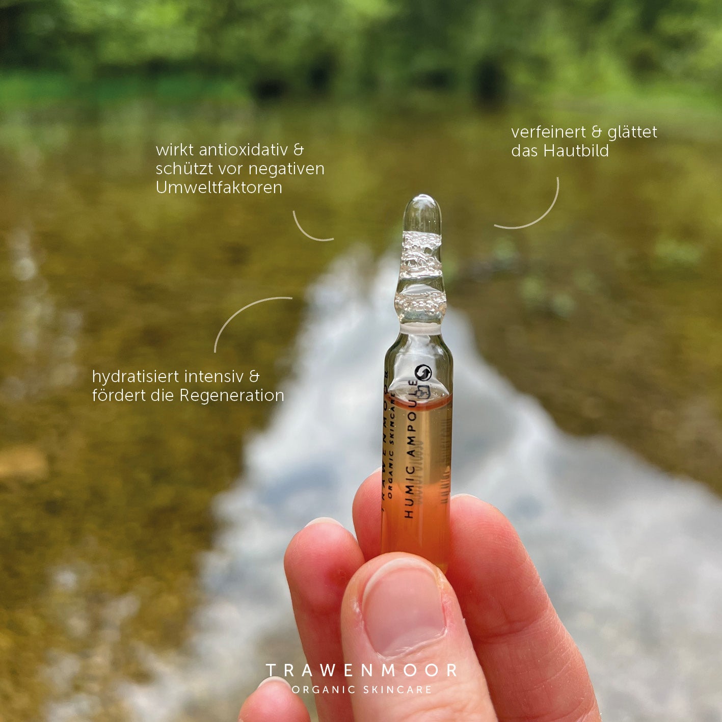 DR SPILLER TRAWENMOOR Humic Ampoules – 2ml, Hand hält Einzelampulle