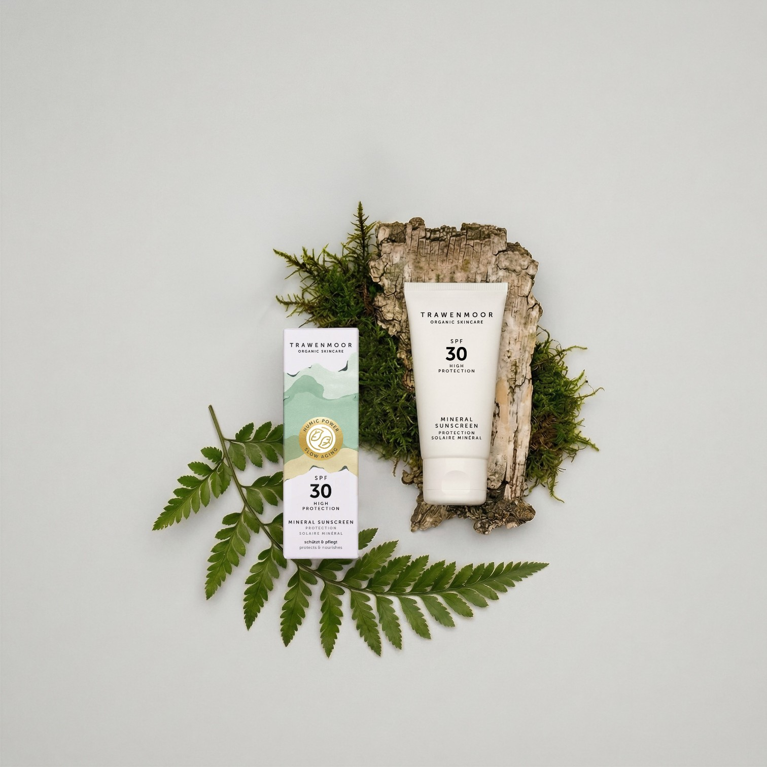 DR SPILLER TRAWENMOOR Mineral Sunscreen SPF 30 – getönter Sonnenschutz, 50ml, Tube und Umkarton mit Farnblatt und Rinde