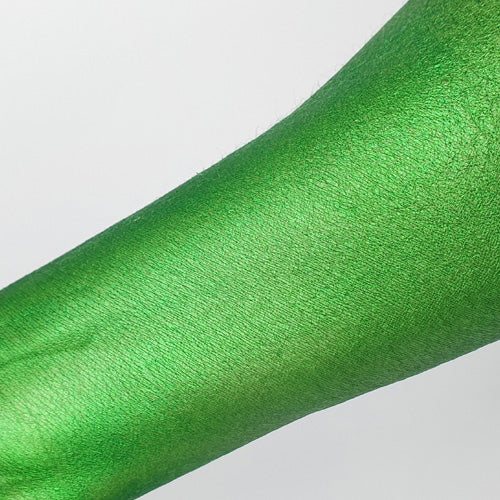 GRIMAS Creme-Make-up BRIGHT grün 740 – Intensives Make-up für Bodypainting, 2,5ml, Anwendung Farbe auf Haut