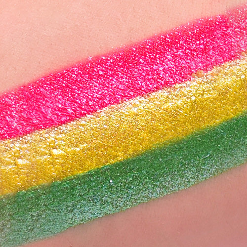 GRIMAS Gepresster Kosmetikglitter  – vegan & plastikfrei, 4g, Beispielfarben auf Haut