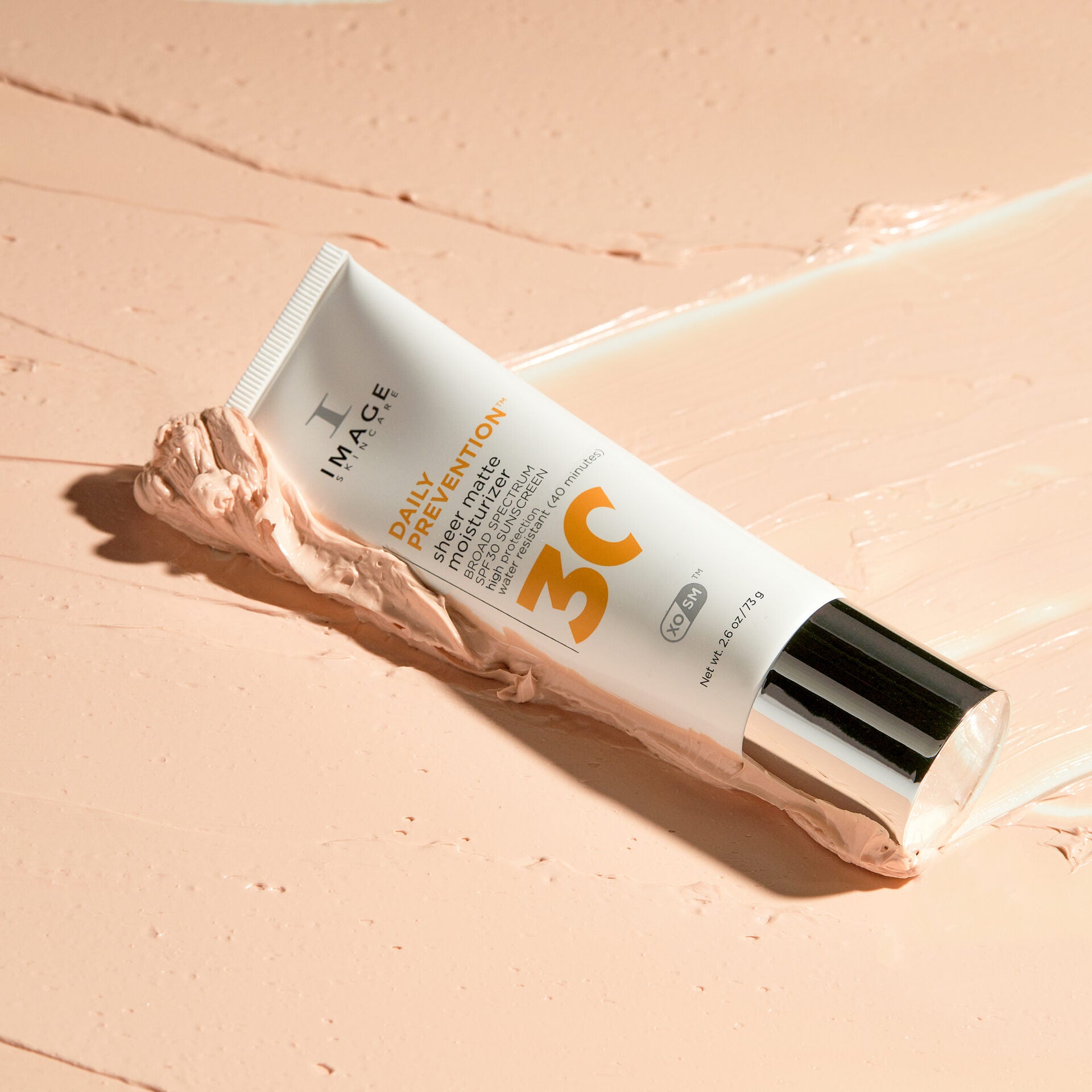 IMAGE SKINCARE DAILY PREVENTION sheer matte moisturizer SPF 30 – getönter Sonnenschutz, 73g, Tube und Cremetextur