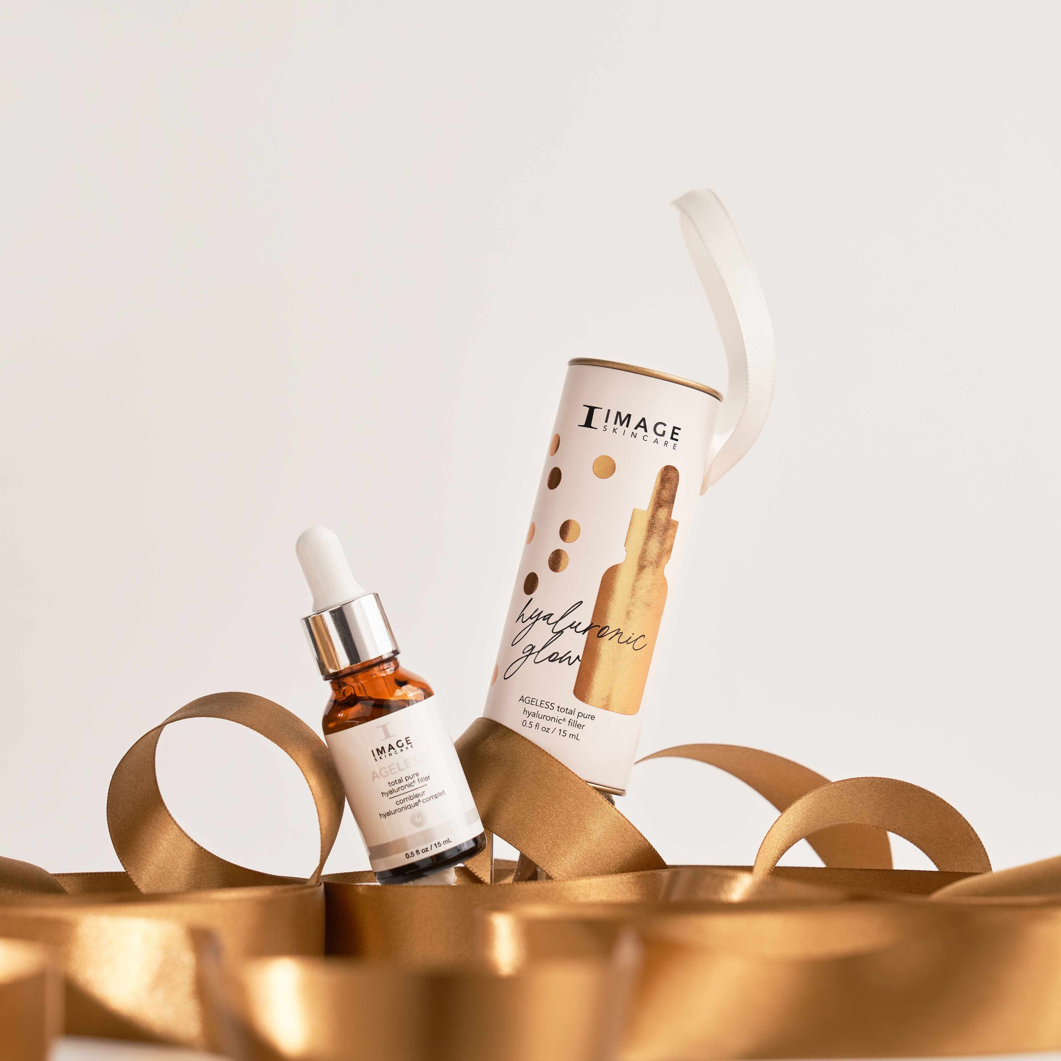 IMAGE SKINCARE IMAGE Hyaluronic Glow  – Weihnachtsedition, 15ml, Pipettenflasche und Geschenkkarton mit goldenem Geschenkband
