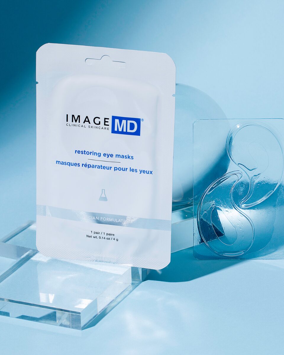 IMAGE SKINCARE MD Restoring Eye Masks, 4g, Sachet und Augenpads verpackt