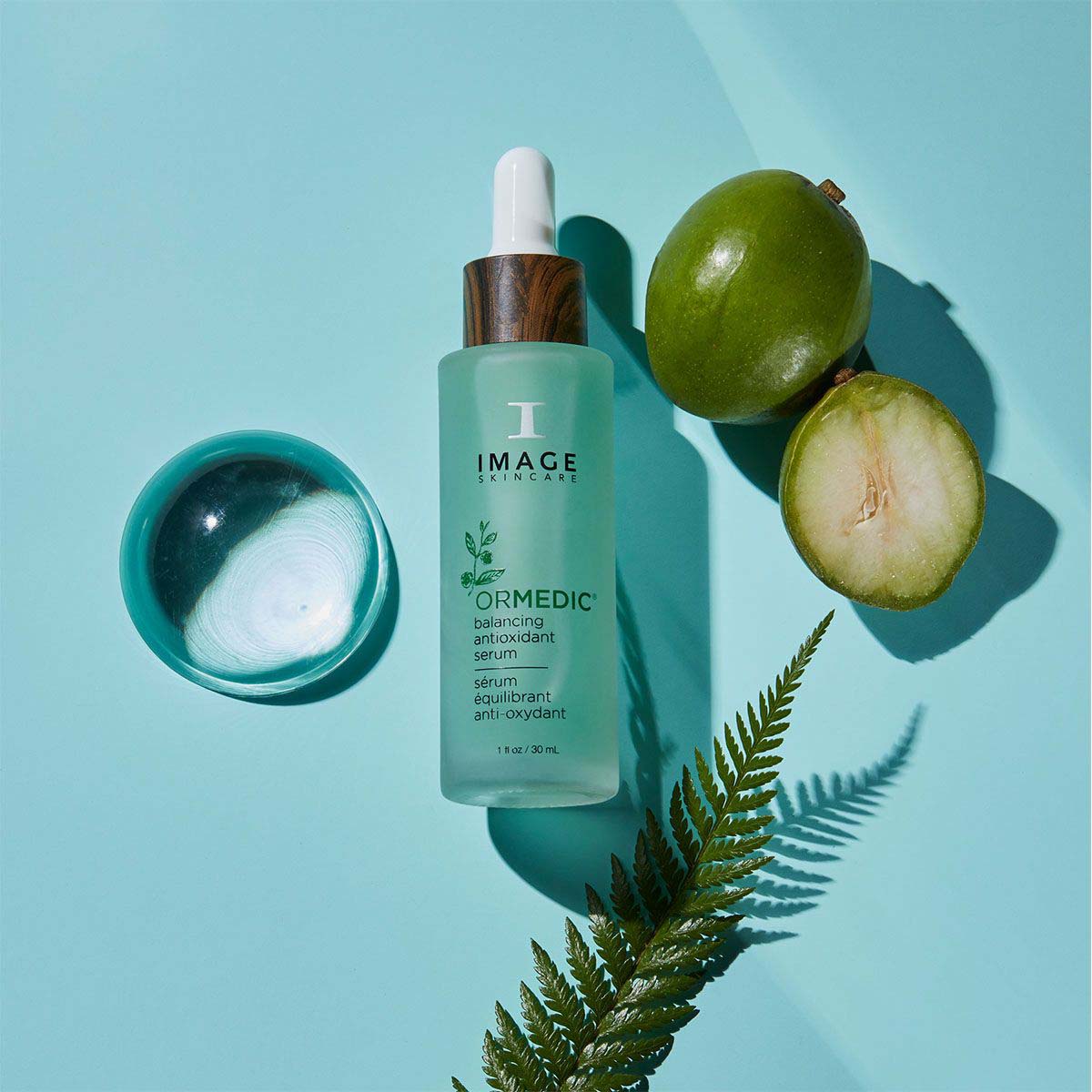 IMAGE SKINCARE Ormedic Balancing Antioxidant Serum – Feuchtigkeitsspendendes Serum, 30ml, Pipettenflasche mit Farn und Buschpflaume