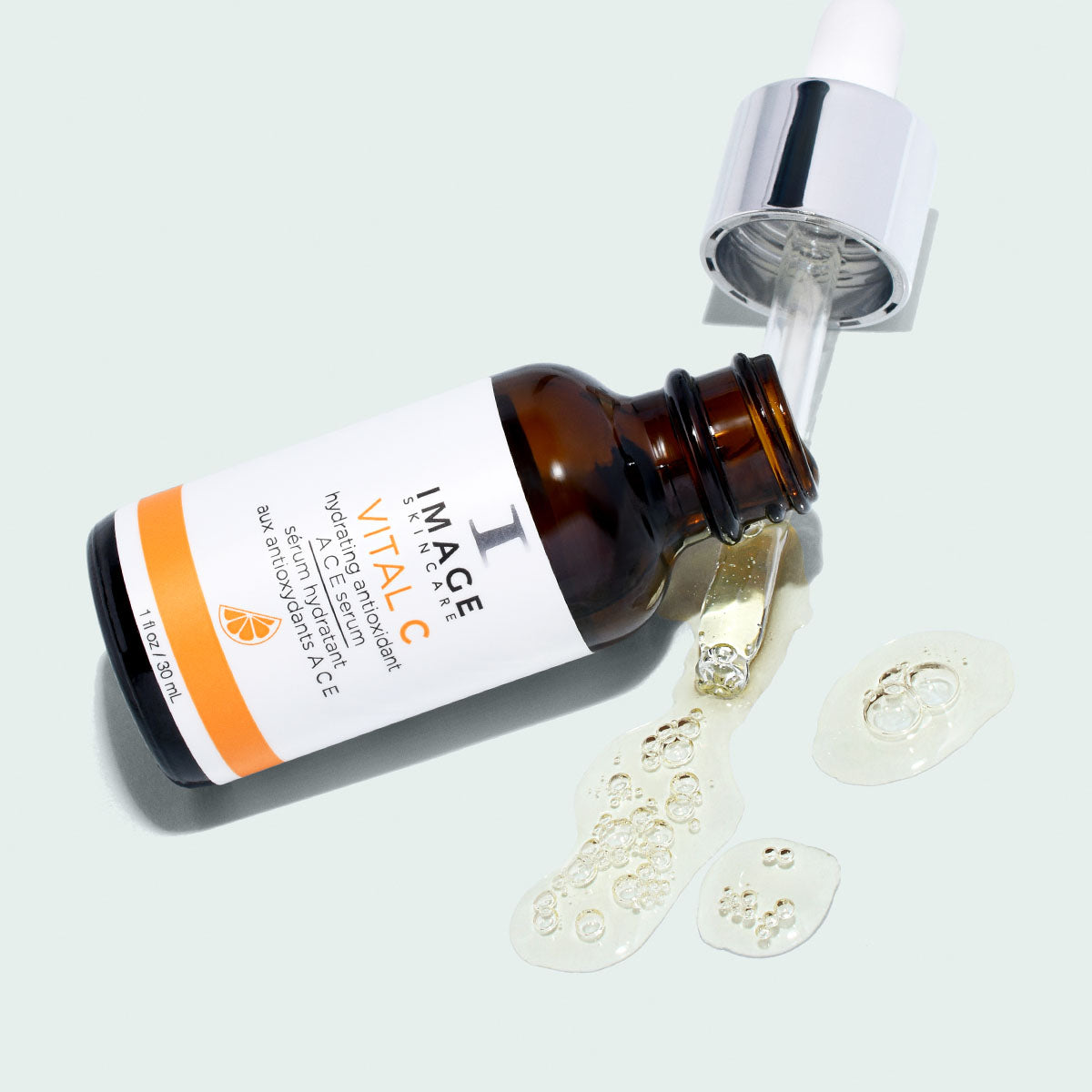 IMAGE SKINCARE Vital C Hydrating Antioxidant ACE Serum – 30ml, Serum offen mit Pipette und Produktprobe