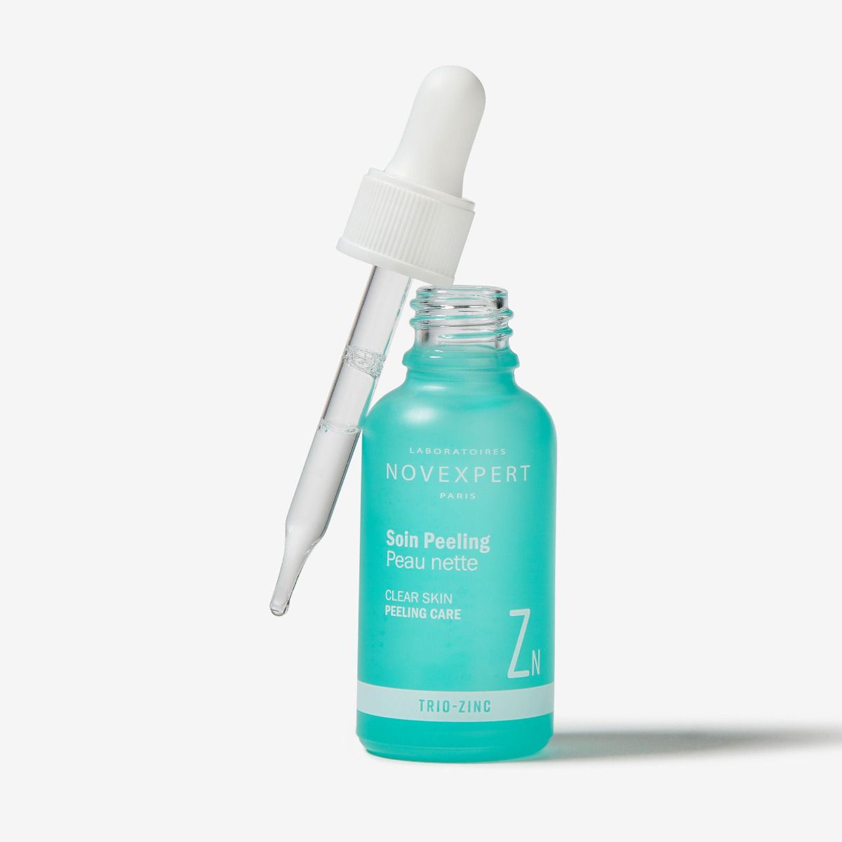 NOVEXPERT Clear Skin Peeling Care  – gegen unreine Haut, 30ml, Flasche offen mit Pipette