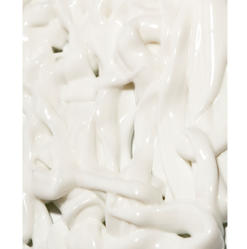 NOVEXPERT Milky Cleanser Hydro-Biotic – für sensible Haut, 150ml, Reinigungsmilch textur