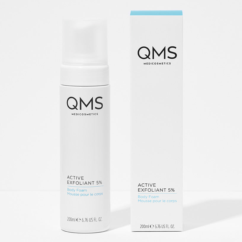 QMS Active Exfoliant 5% Body Foam – peelender Körperschaum, 200ml, Schaumspender und Umverpackung
