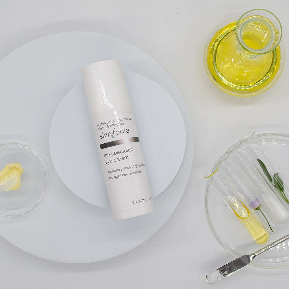 SKINFONIE the specialist eye cream – Reichhaltige Anti-Aging-Augenpflege, 30ml, Spender mit Labroutensilien