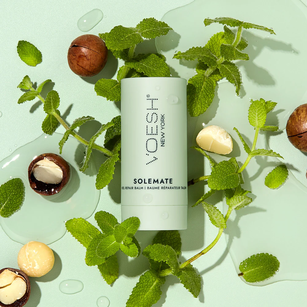 VOESH SoleMate Heel Repair Balm – 22ml, Drehstick auf Minzblättern mit Macadamianüssen